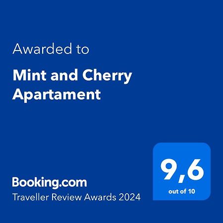 Mint And Cherry Apartament กดัญสก์ ภายนอก รูปภาพ